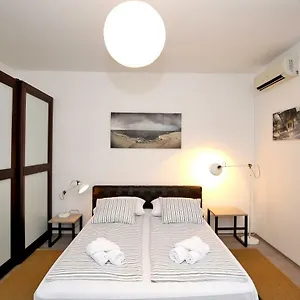  Apartment Studio Vito